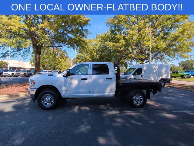 Used 2024 RAM 2500 Tradesman w/ Chrome Appearance Group AWD/4WD image 2