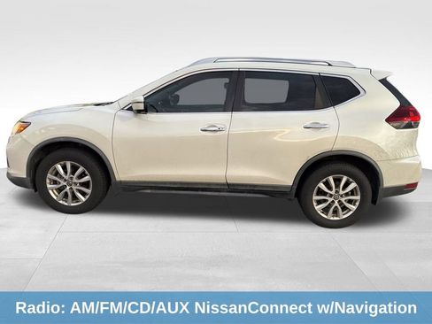 Used 2018 Nissan Rogue SV w/ Premium Package image 8