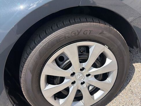 Used 2026 Toyota Corolla LE FWD image 4