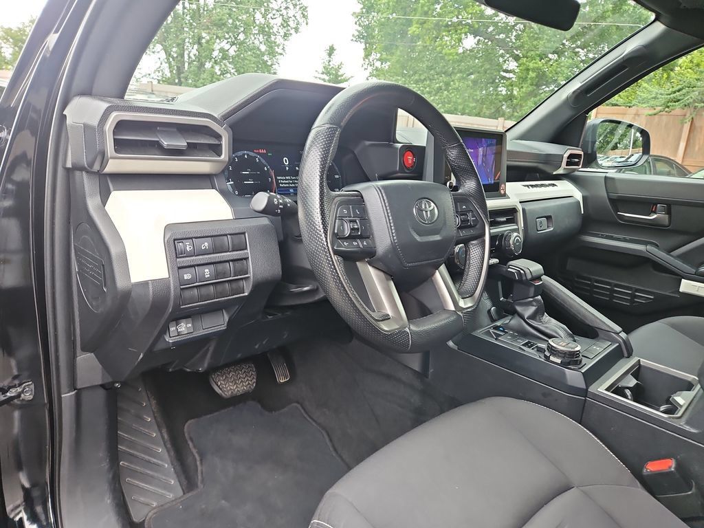 Used 2024 Toyota Tacoma TRD Off-Road AWD/4WD image 20