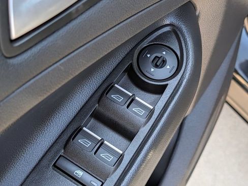 Used 2018 Ford Escape Titanium AWD/4WD image 19
