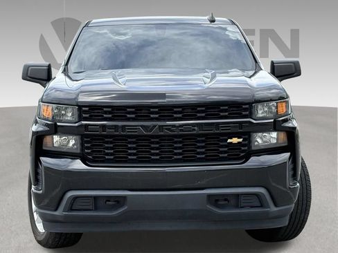 Used 2020 Chevrolet Silverado 1500 Custom w/ Custom Value Package RWD image 2