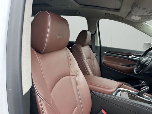 Used 2019 Buick Enclave Avenir w/ Avenir Technology Package image 15