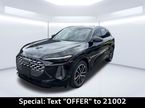 Used 2025 Audi Q5 Prestige AWD/4WD image 6