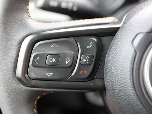 Used 2024 Jeep Wrangler Unlimited AWD/4WD image 40