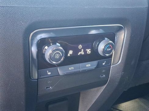 Used 2025 Chevrolet Tahoe High Country AWD/4WD image 27