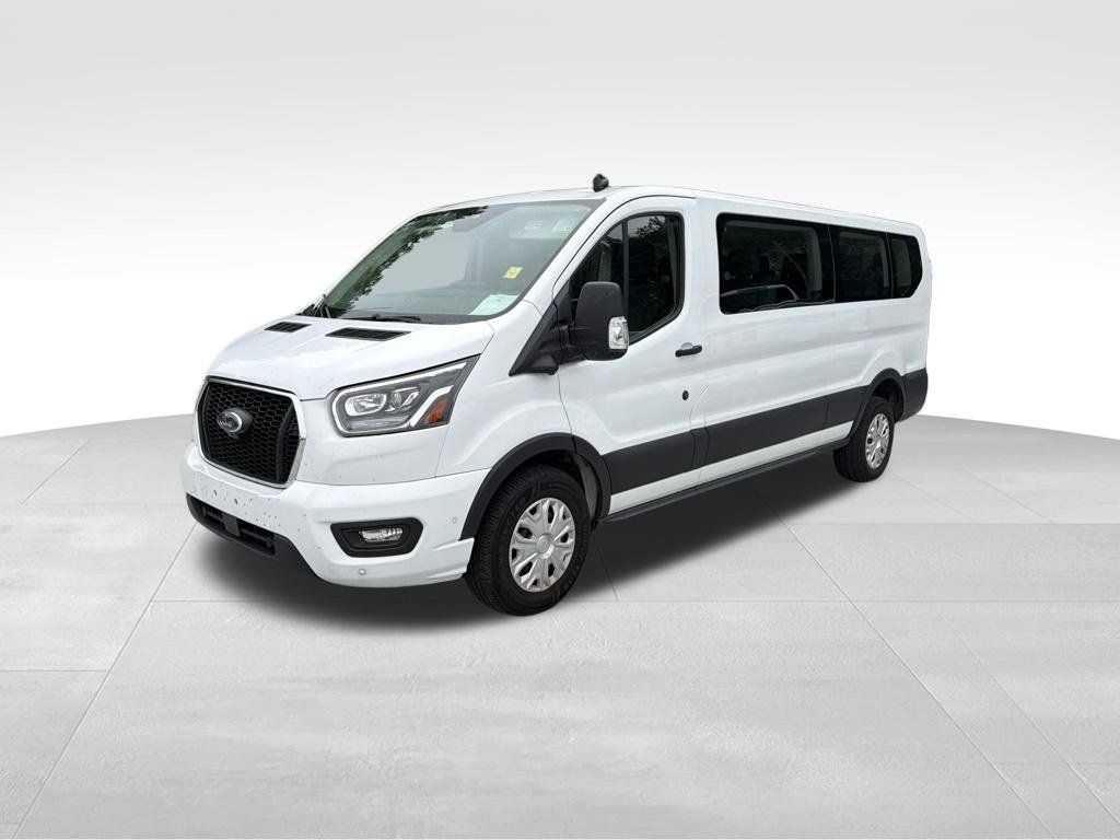 Used 2023 Ford Transit 350 XLT RWD image 8