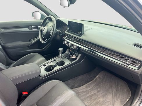Used 2025 Honda Civic Sport image 26