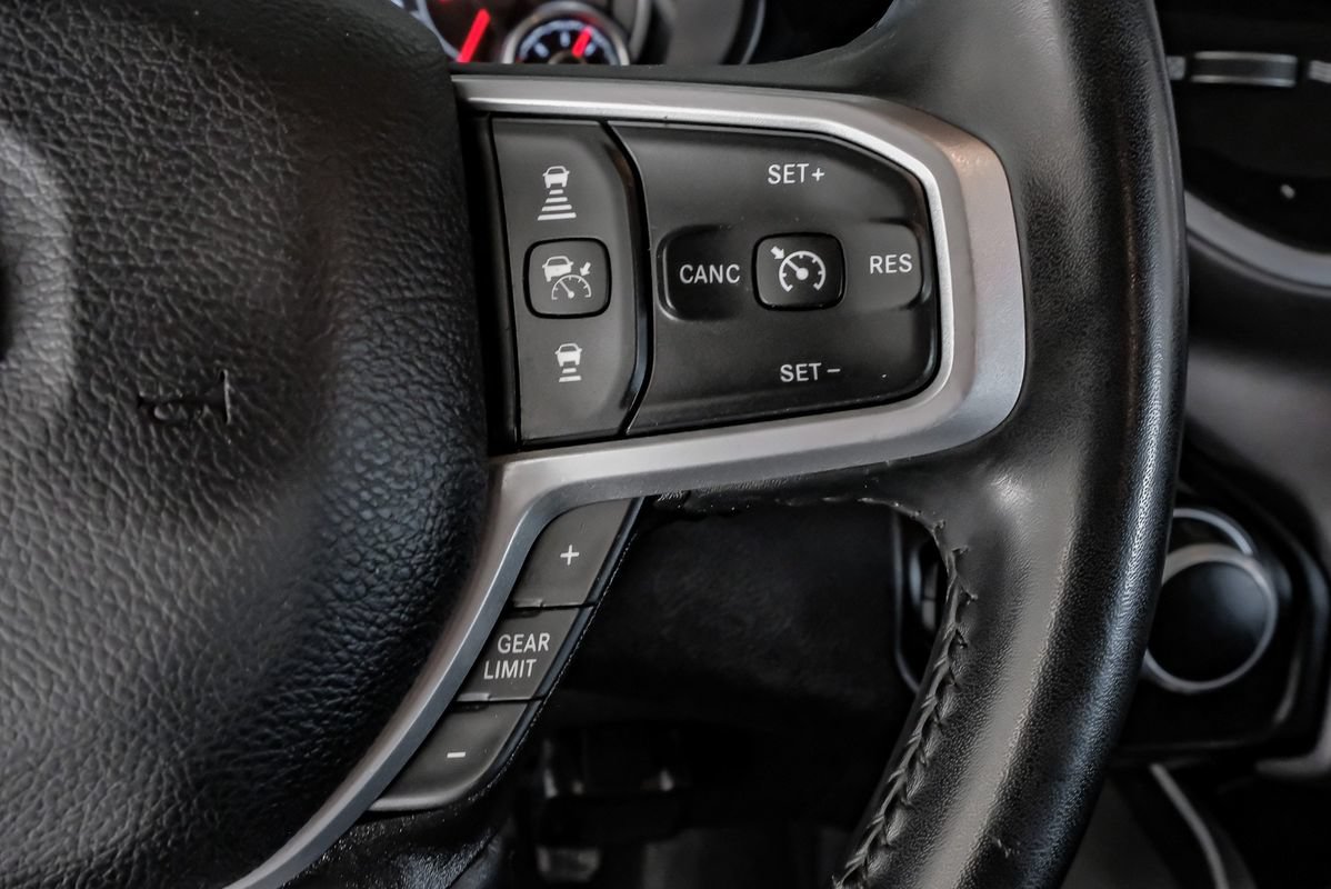 Used 2024 RAM 2500 Big Horn w/ Safety Group AWD/4WD image 17
