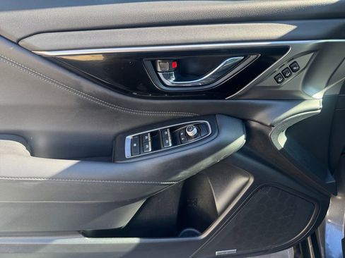 Used 2022 Subaru Outback Limited image 17