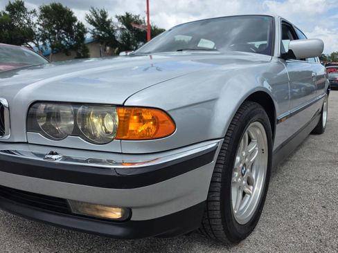 Used 2000 BMW 740i RWD image 8