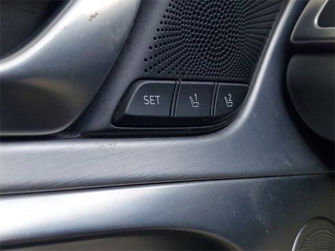 Used 2019 Genesis G70 2.0T Advanced w/ Prestige Package image 22