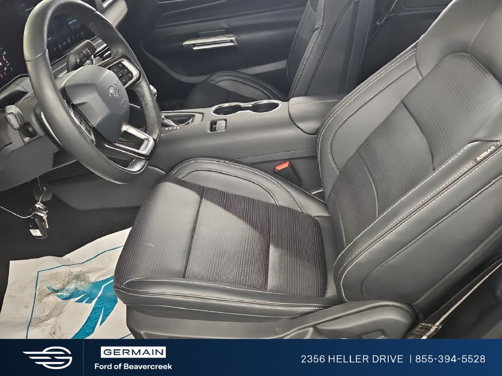Used 2025 Ford Mustang GT Premium RWD image 6