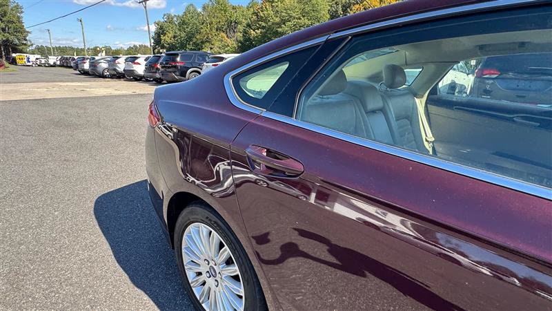 Used 2013 Ford Fusion Energi SE w/ Driver Assist Pkg FWD image 19