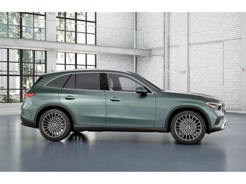 New 2026 Mercedes-Benz GLC 300 4MATIC image 17