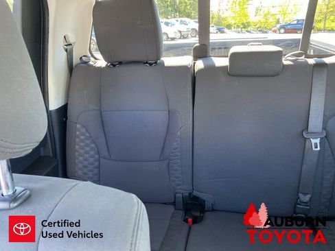 Used 2022 Toyota Tundra SR5 w/ SR5 Convenience Package AWD/4WD image 20