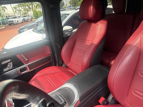 Used 2025 Mercedes-Benz G 550 image 5