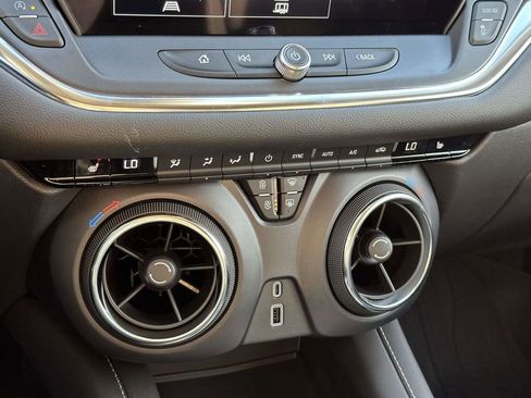 New 2025 Chevrolet Blazer LT w/ Midnight/Sport Edition image 6