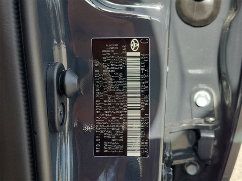 Used 2026 Toyota Corolla LE image 31