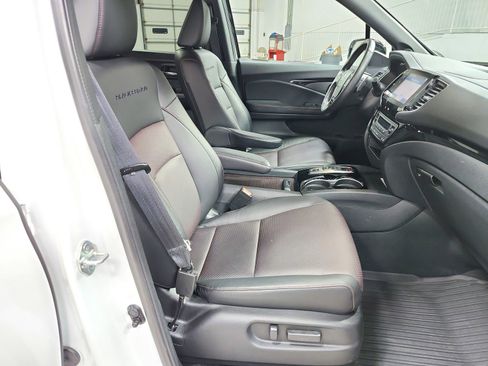 Used 2023 Honda Ridgeline Black Edition image 38