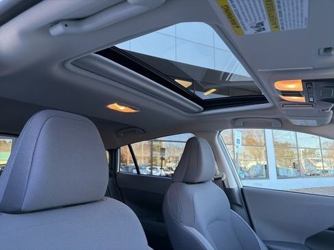 Certified 2025 Subaru Crosstrek 2.0i Premium image 25