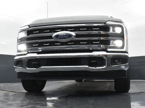 New 2026 Ford F250 XLT w/ XLT Premium Package RWD image 28