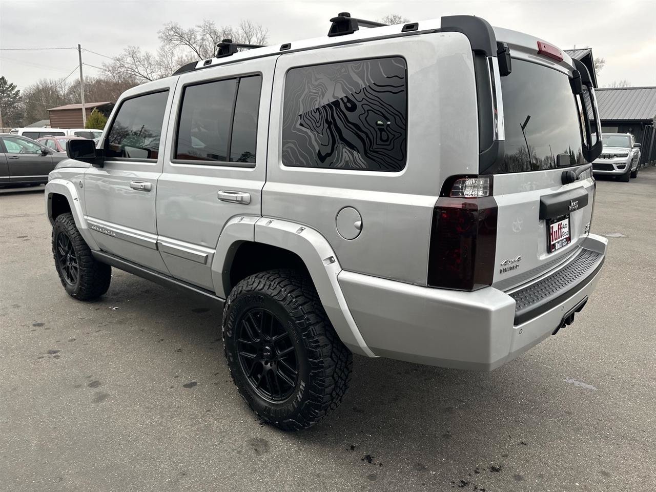 Used 2006 Jeep Commander Limited AWD/4WD image 9
