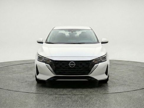 Used 2025 Nissan Sentra S FWD image 2
