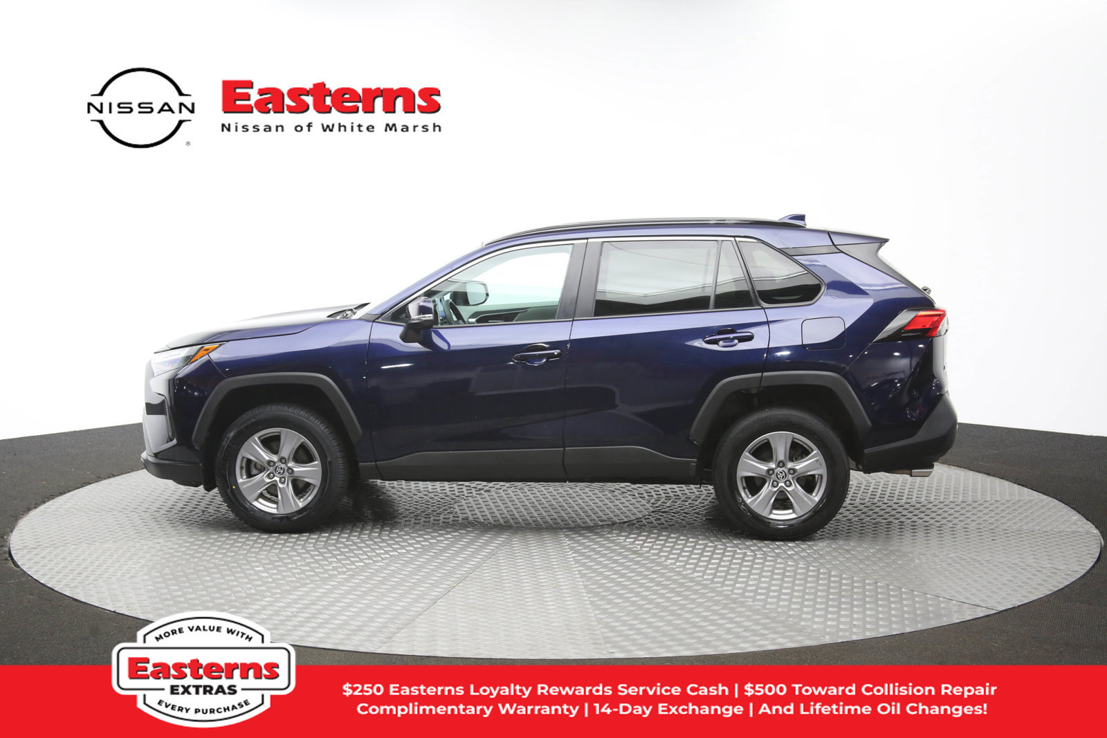 Used 2024 Toyota RAV4 XLE FWD image 60