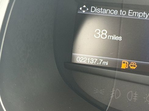 Used 2024 Ford Edge SEL w/ Convenience Package image 32