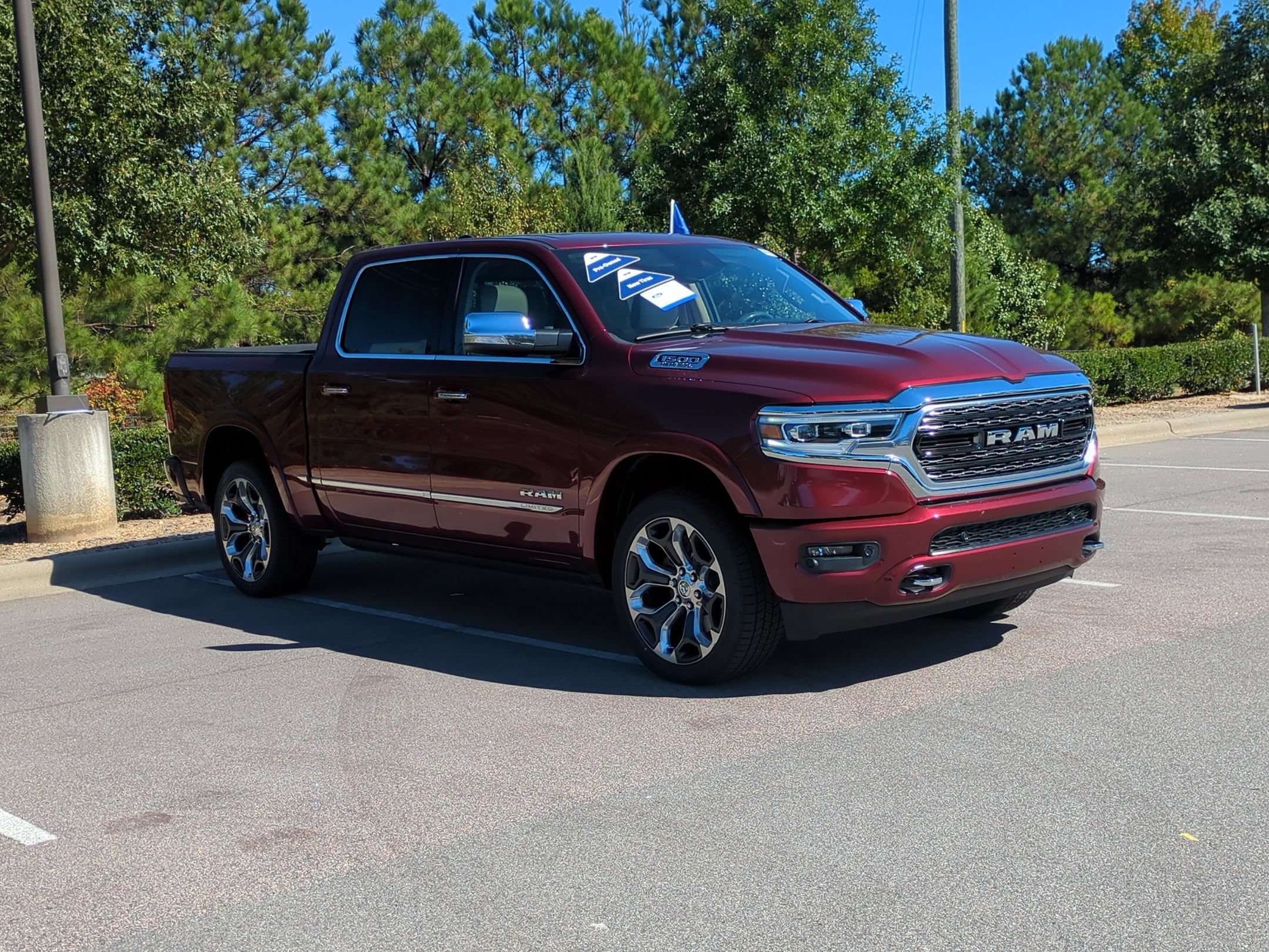 Used 2019 RAM 1500 Limited AWD/4WD image 1