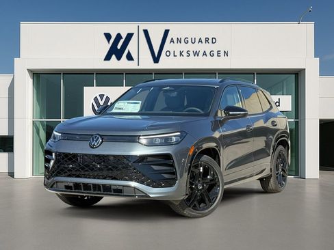New 2026 Volkswagen Tiguan SE R-Line FWD image 1