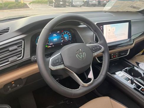 New 2026 Volkswagen Atlas Cross Sport SE image 34