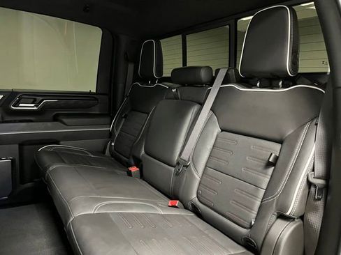 Used 2024 GMC Sierra 2500 AT4X AWD/4WD image 84