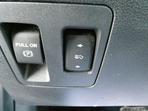 Used 2019 Ford F150 Lariat w/ Equipment Group 502A Luxury image 27