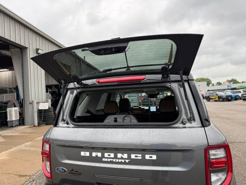 Used 2022 Ford Bronco Sport Outer Banks w/ Tech Package AWD/4WD image 12