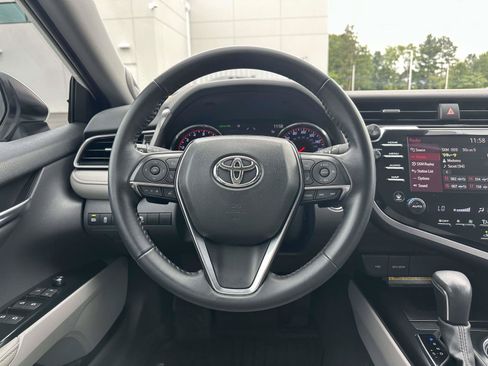 Used 2020 Toyota Camry XSE w/ Driver Assist Package FWD image 11