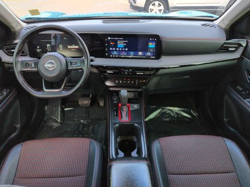 Used 2026 Nissan Kicks SR FWD image 14