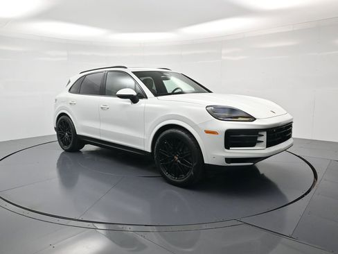 New 2026 Porsche Cayenne image 32