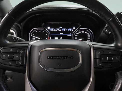 Used 2020 GMC Sierra 1500 Denali w/ Denali Ultimate Package AWD/4WD image 17