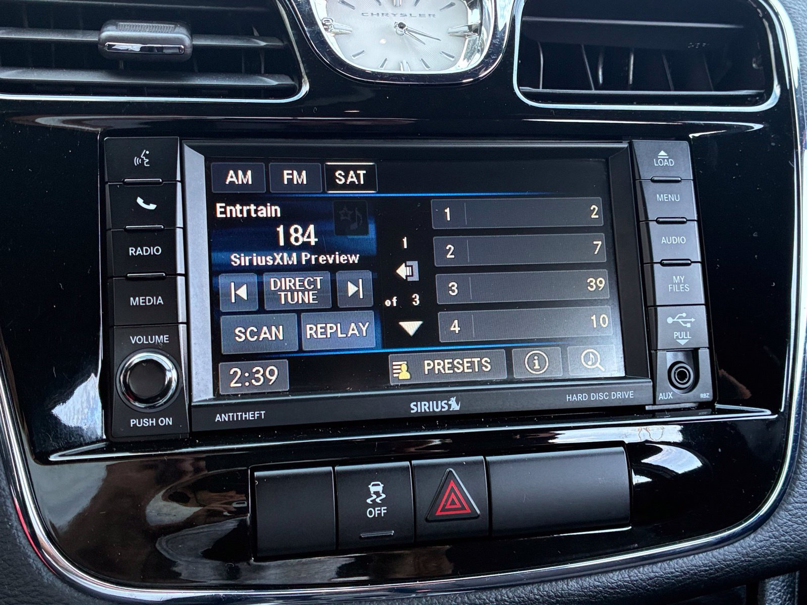 Used 2013 Chrysler 200 Touring FWD image 23