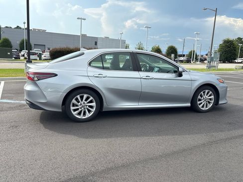 Used 2023 Toyota Camry LE FWD image 22