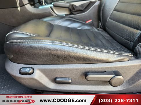Used 2010 Ford Mustang GT RWD image 17