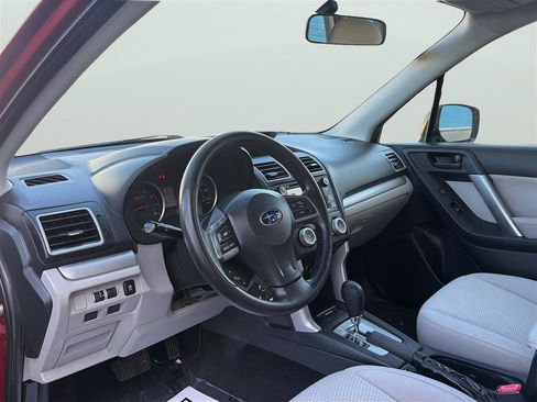 Used 2016 Subaru Forester 2.5i AWD/4WD image 11