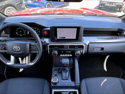 Certified 2025 Toyota Tacoma TRD Off-Road image 14