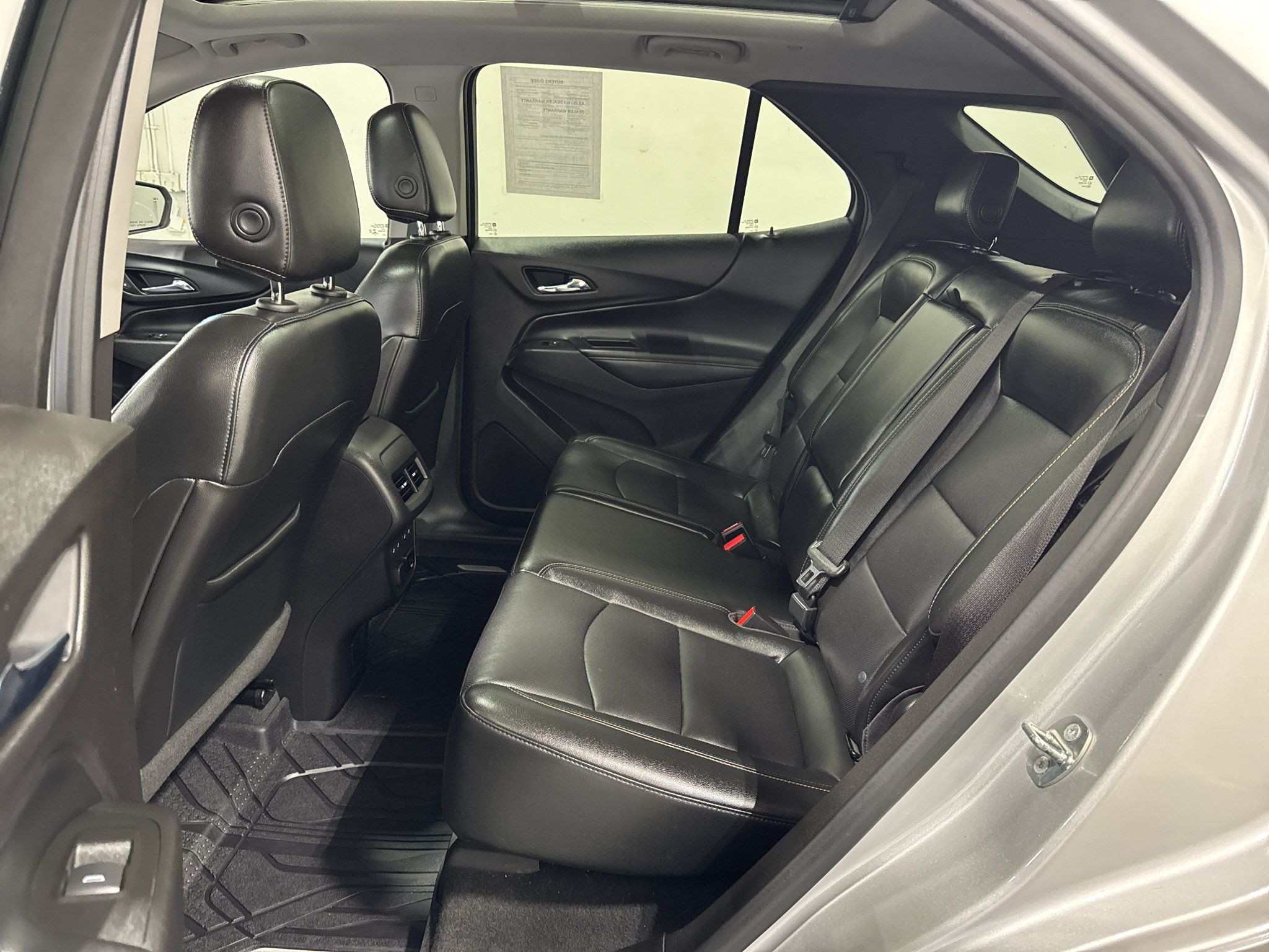 Used 2018 Chevrolet Equinox Premier AWD/4WD image 25