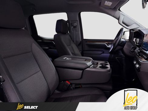 Used 2023 GMC Sierra 1500 Elevation image 28