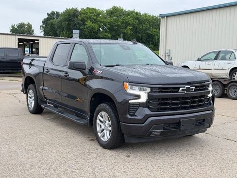 Used 2022 Chevrolet Silverado 1500 RST w/ Z71 Off-Road Package AWD/4WD image 1