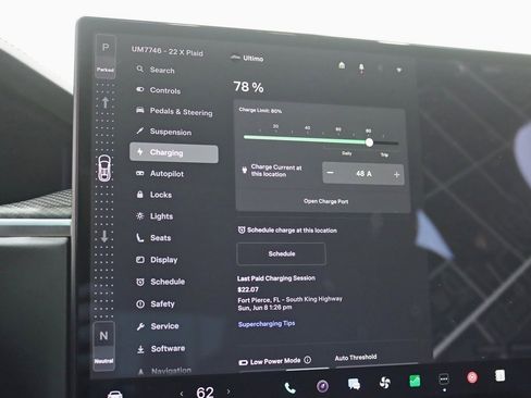 Used 2022 Tesla Model X Plaid image 22