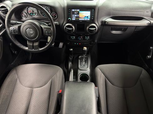 Used 2017 Jeep Wrangler Sport image 30